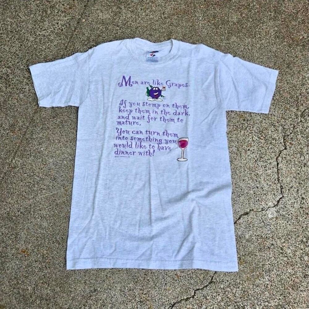 Vtg 90s MEN ARE LIKE GRAPES Cartoon Grape Graphic Wine Humor T Shirt Grey S